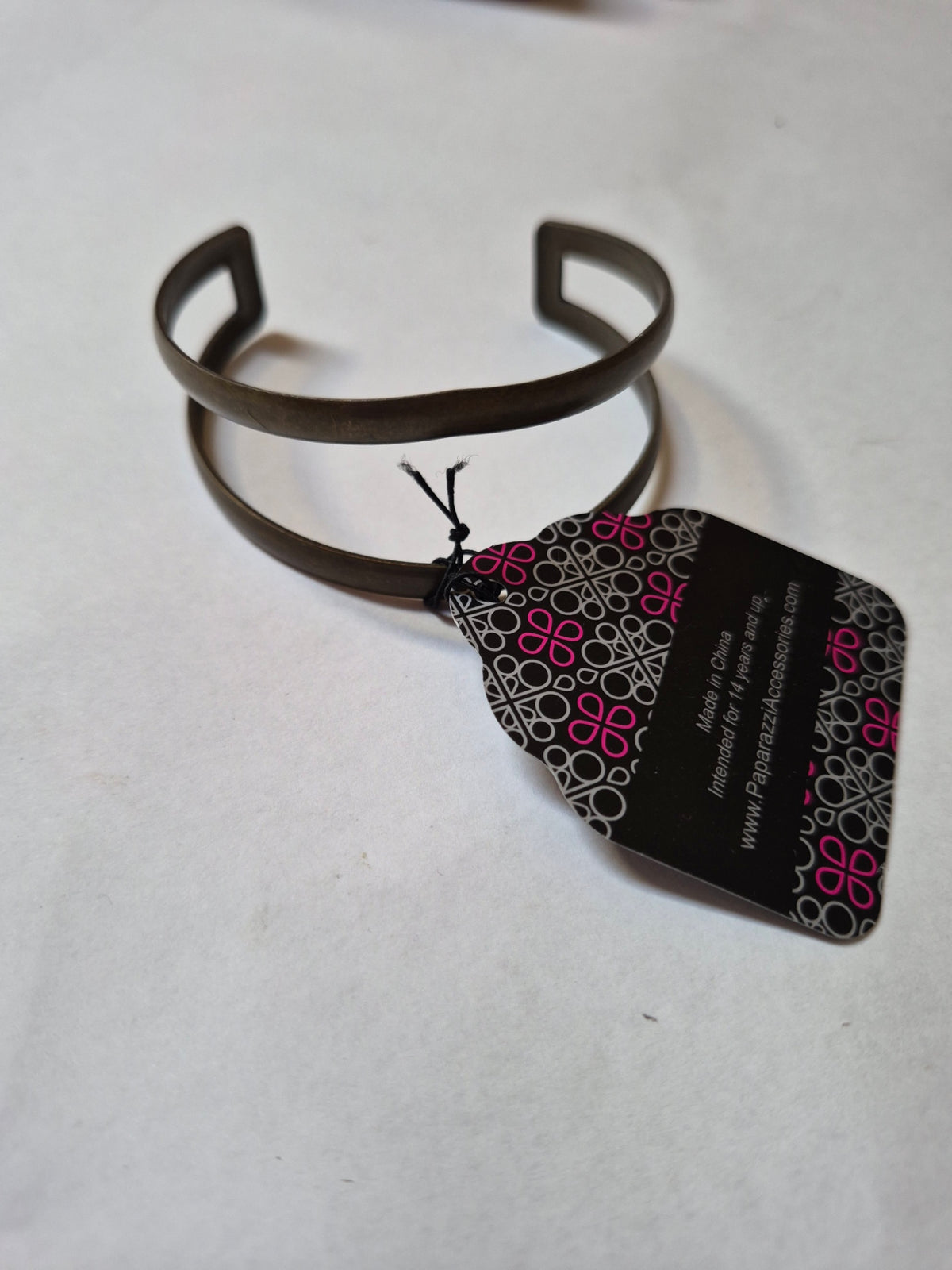 BRACELET